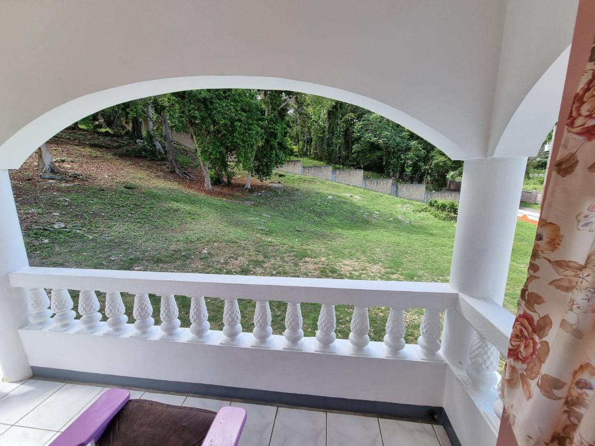 Shaw Park Gem Apt 12D Ocho Rios Exteriör bild